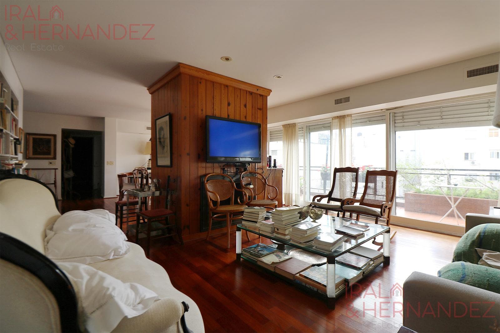 FOR SALE: 5-room apartment with terrace, barbecue area, and garage in La Isla, Recoleta
