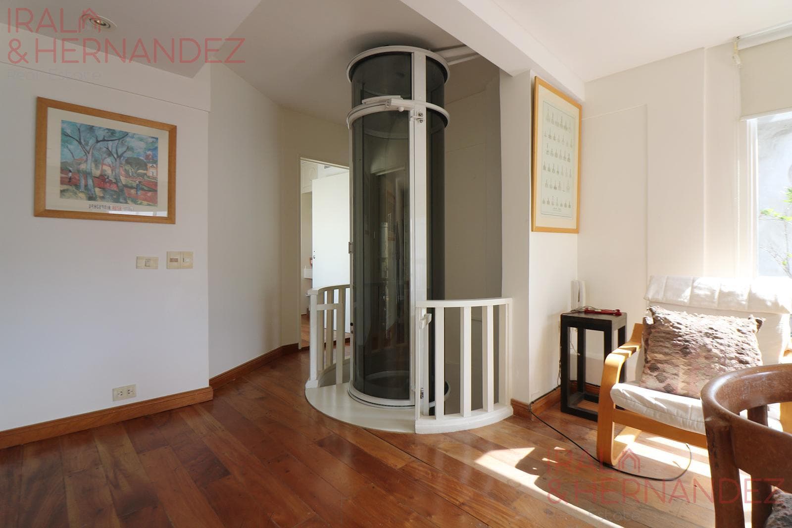FOR SALE: 5-room apartment with terrace, barbecue area, and garage in La Isla, Recoleta