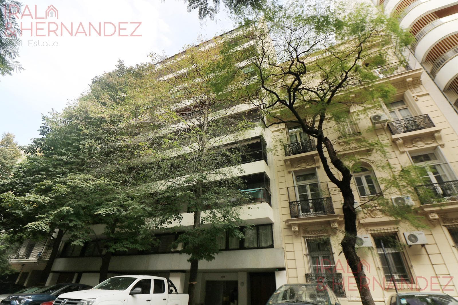 FOR SALE: 5-room apartment with terrace, barbecue area, and garage in La Isla, Recoleta