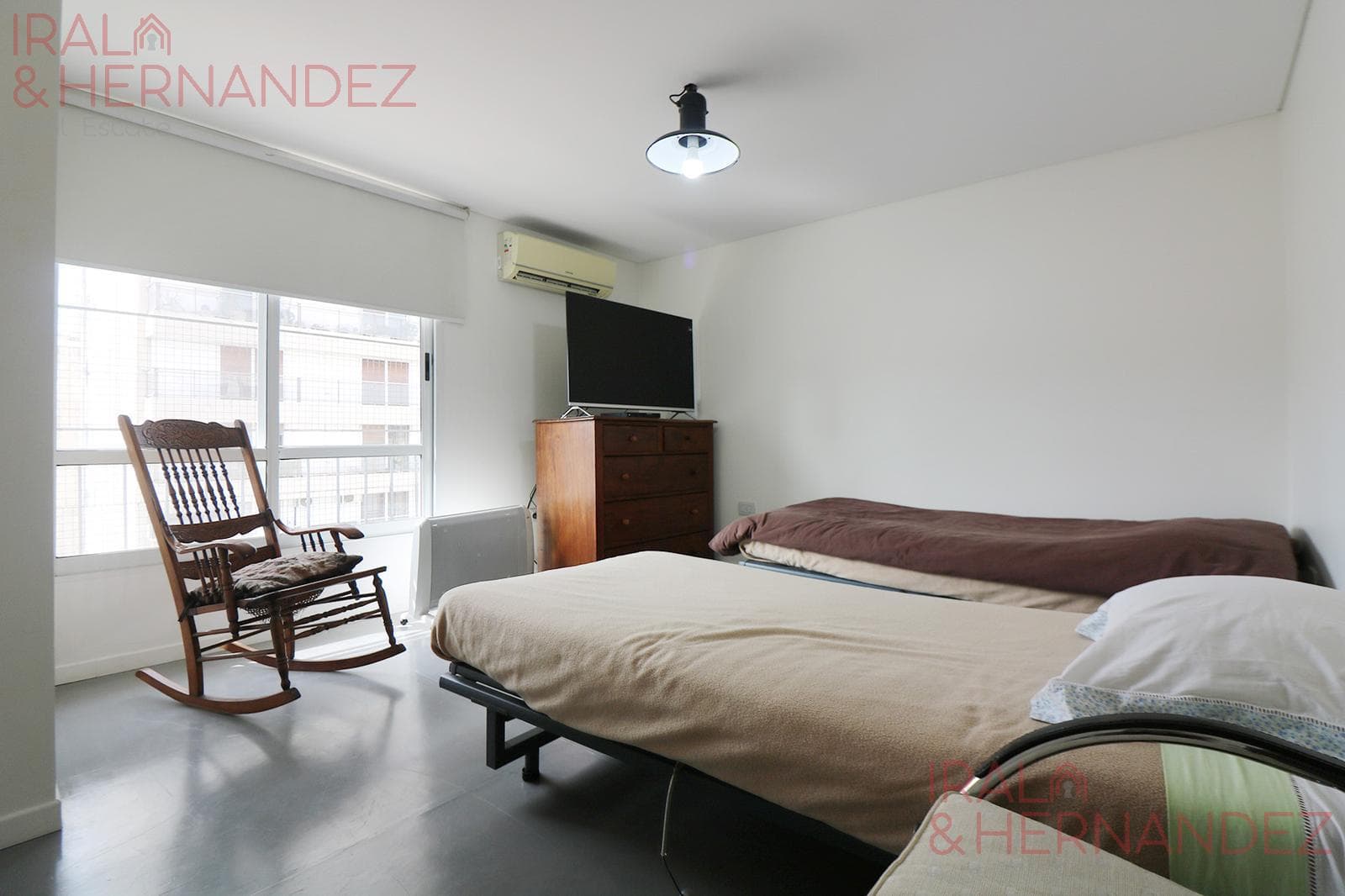 FOR SALE: 5-room apartment with terrace, barbecue area, and garage in La Isla, Recoleta