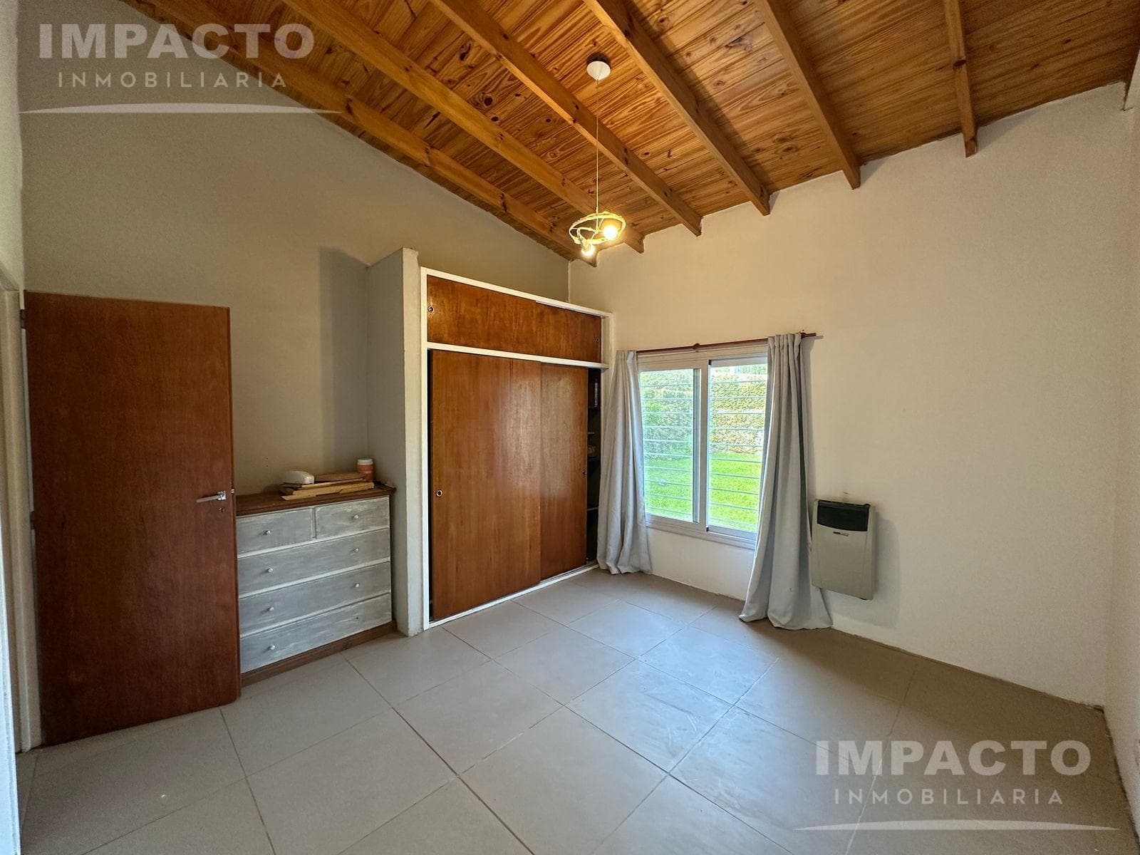House for sale on Alejandro Petion Street, Cañuelas