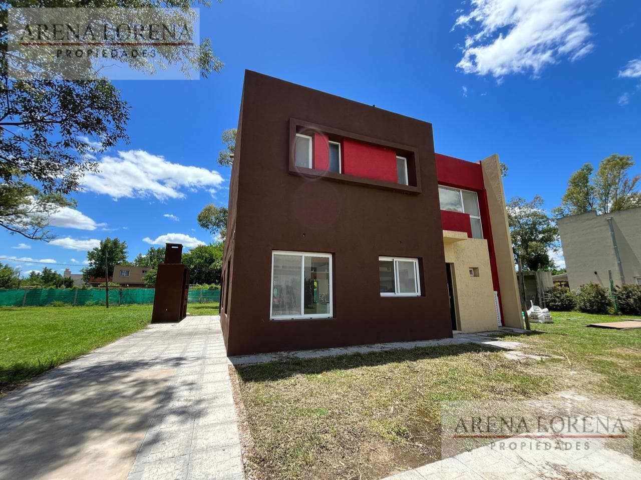House for Sale in the Alvarez del Bosque Gated Community