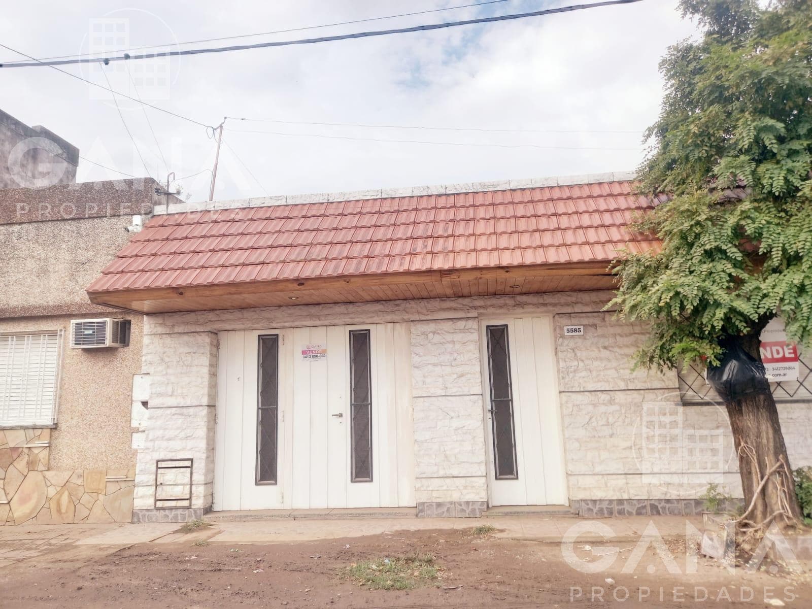 House for Sale: 2 Bedrooms, Garage, Patio, Financing Available