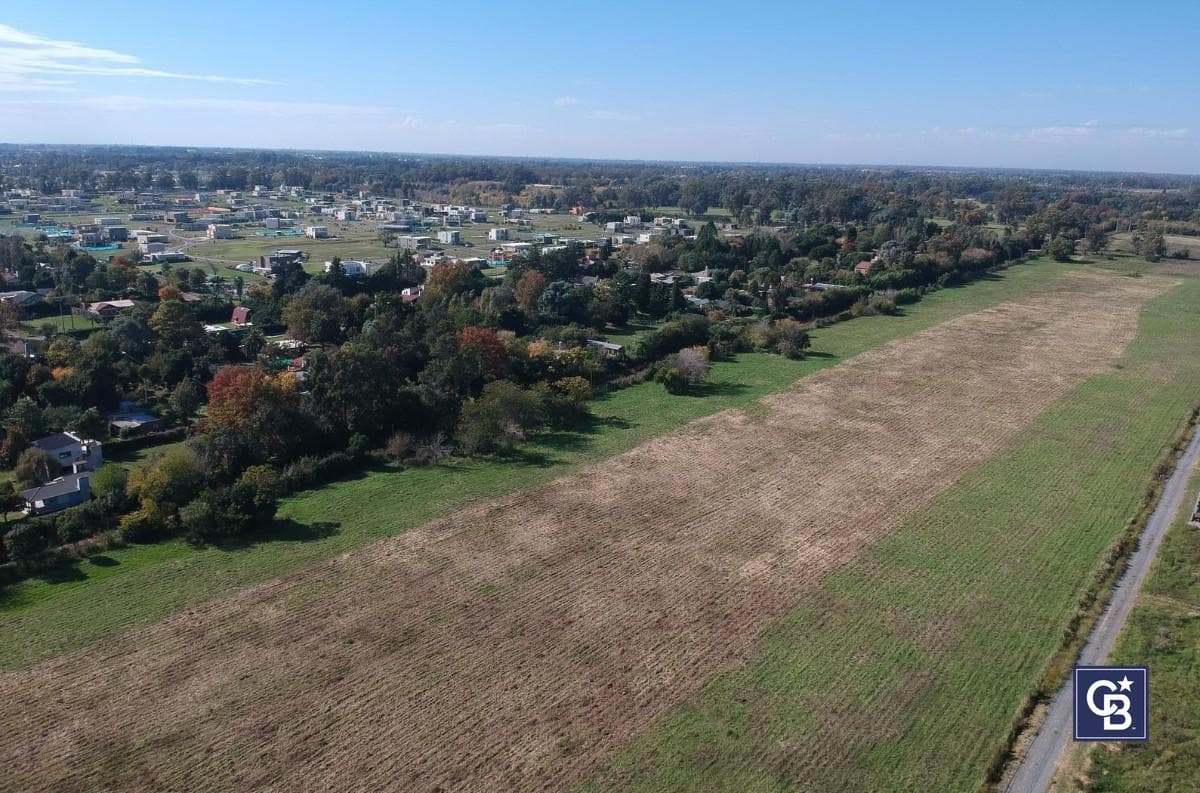 300 m² lot for sale, with financing starting at USD 13,000, in the semi-gated Overo 2 neighborhood, Pilar