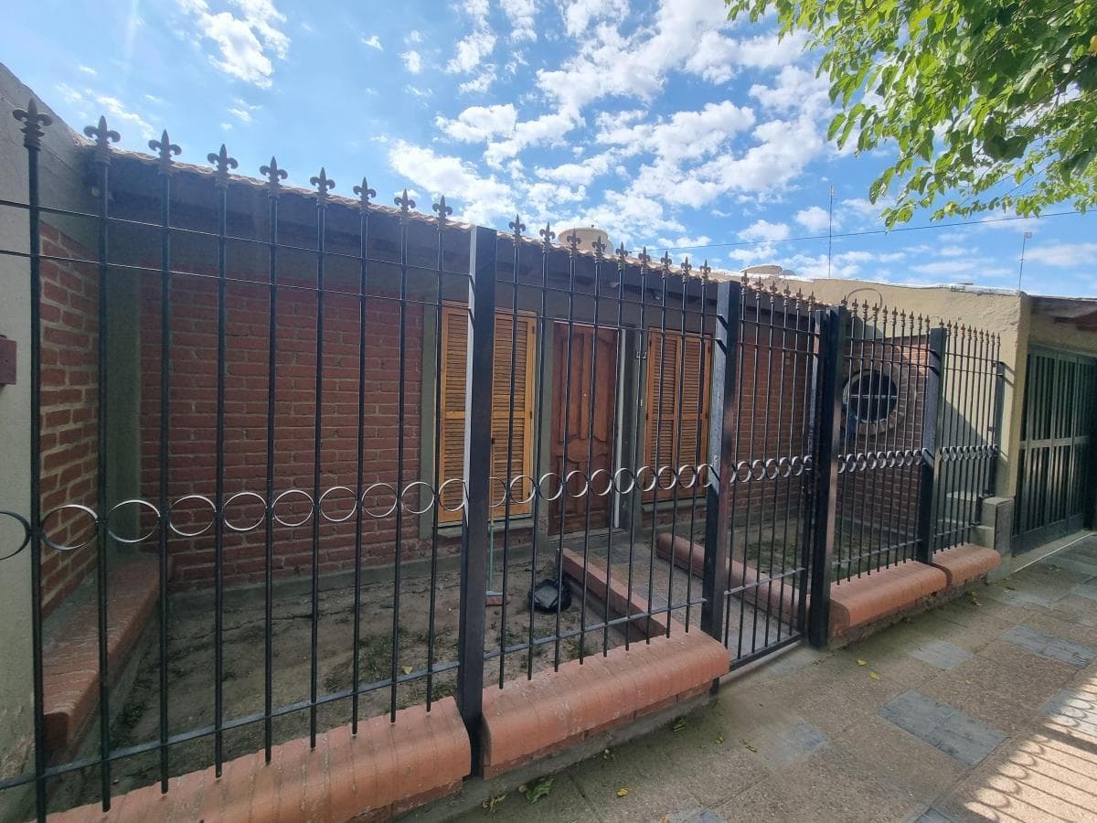 HOUSE FOR SALE - GUAYMALLÉN - MENDOZA