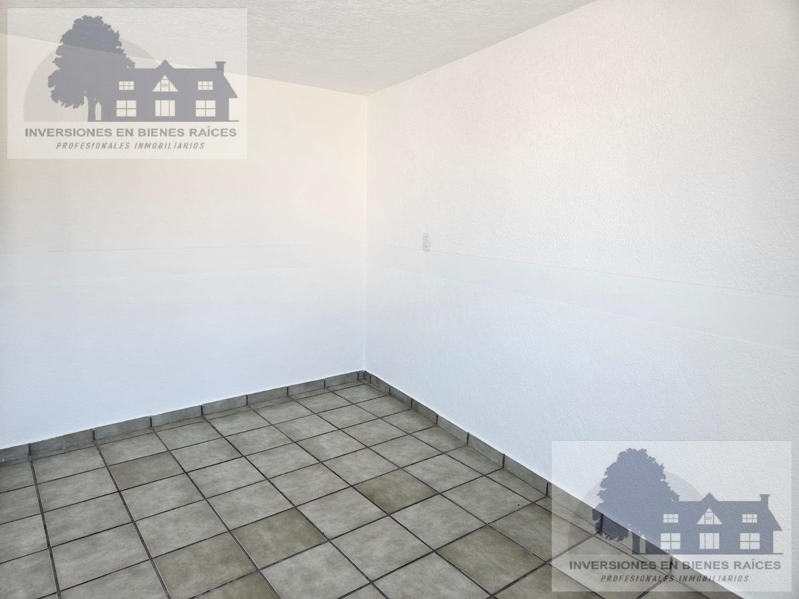 Great Opportunity! House for Sale Near Tollocan and Comonfort