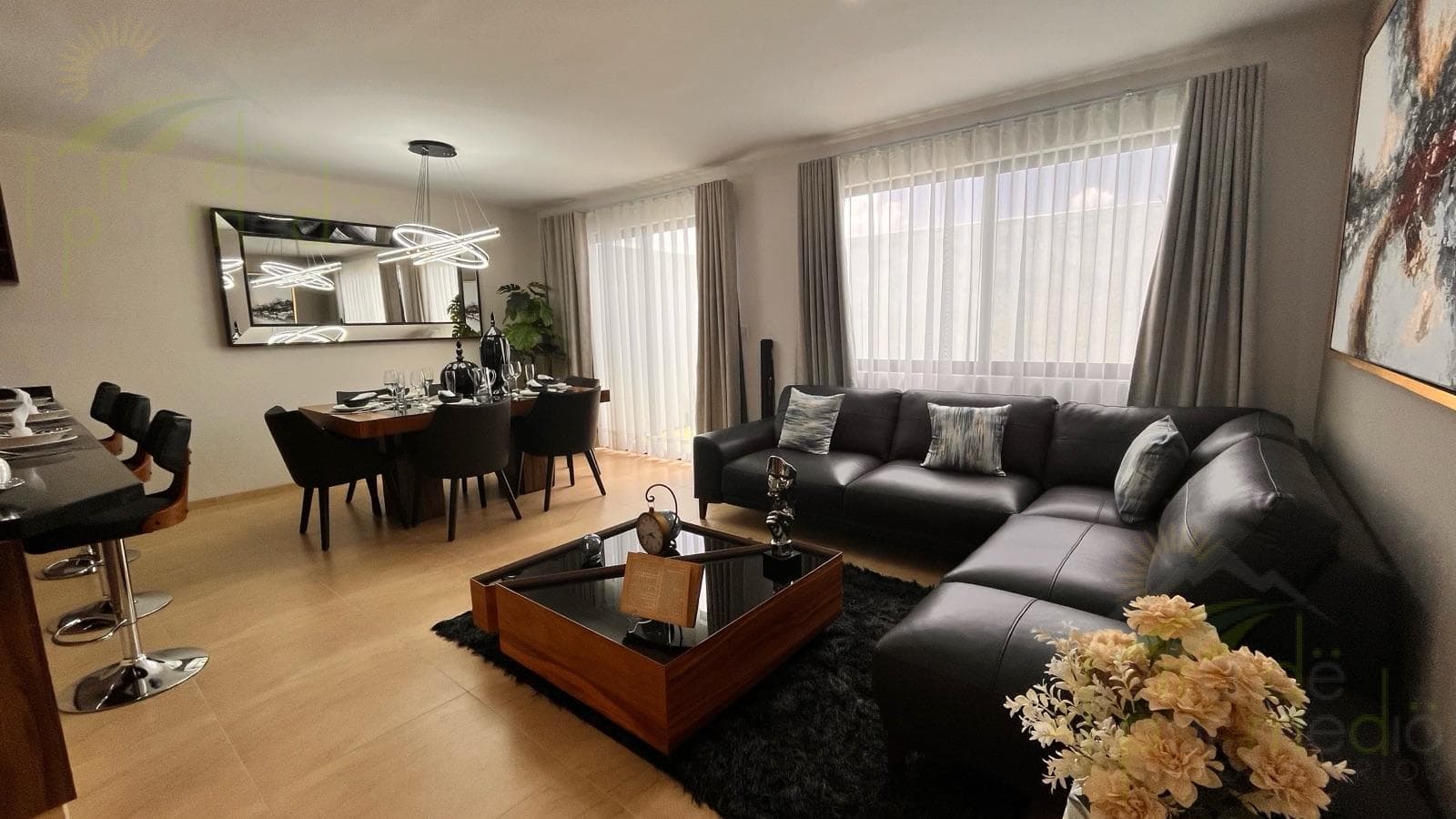 House for Sale on a Private Street with a VIP Movie Theater, Juriquilla, Querétaro