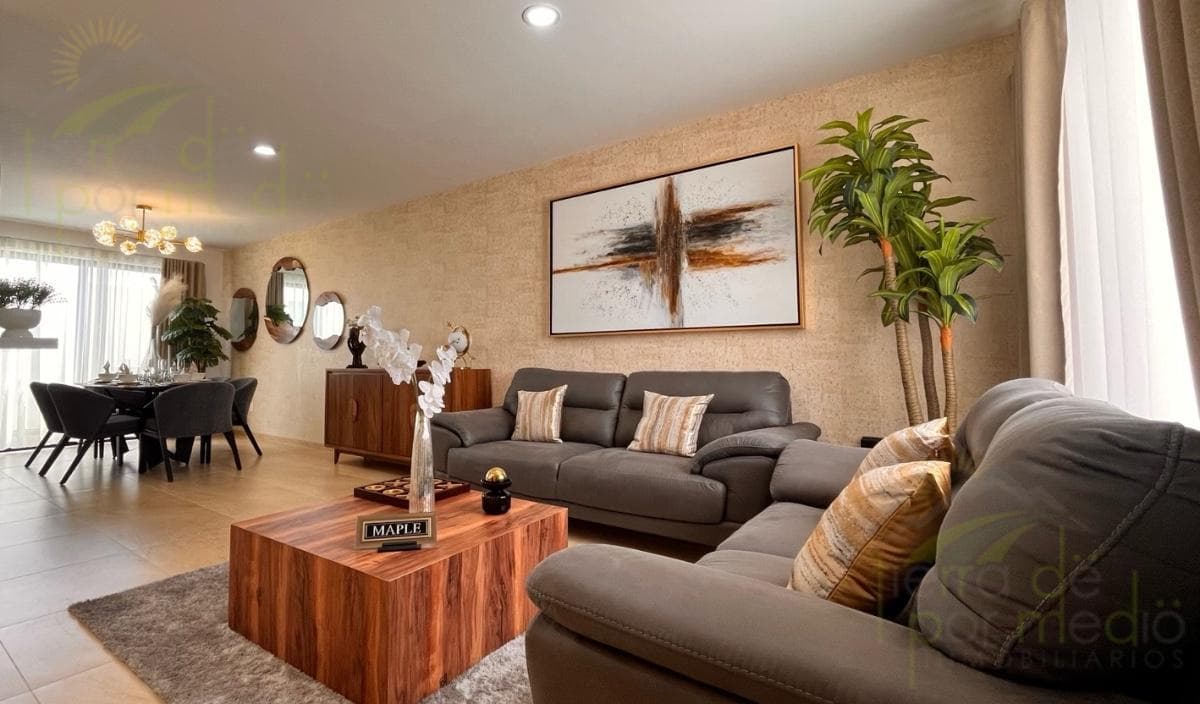 House for Sale on a Private Street with a VIP Movie Theater, Juriquilla, Querétaro