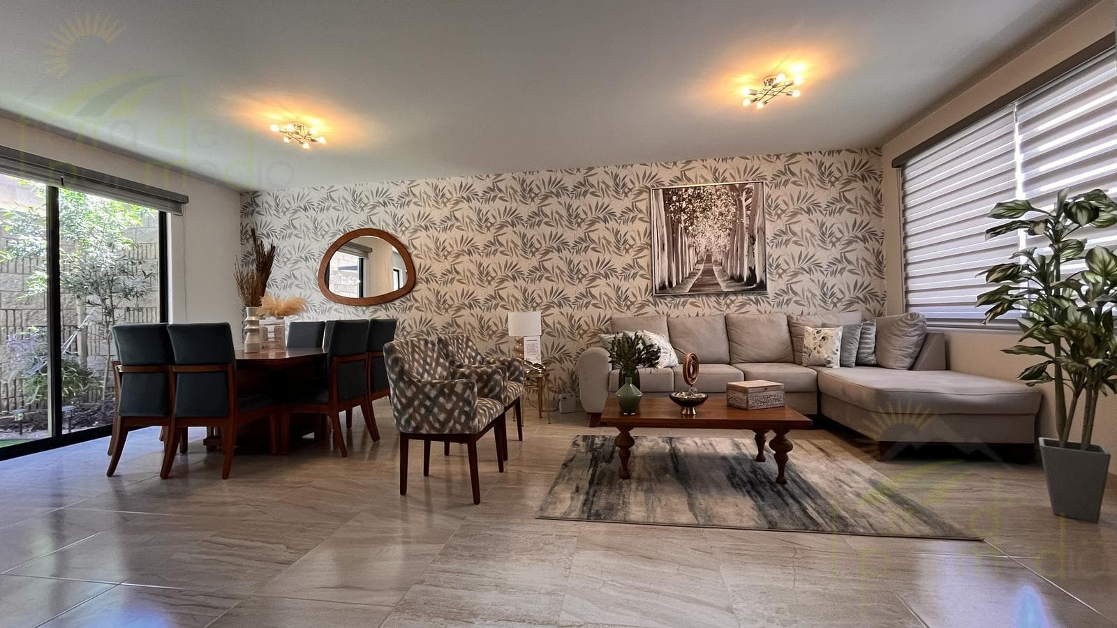 House with a Bedroom on the Ground Floor in Altos del Marqués, Querétaro