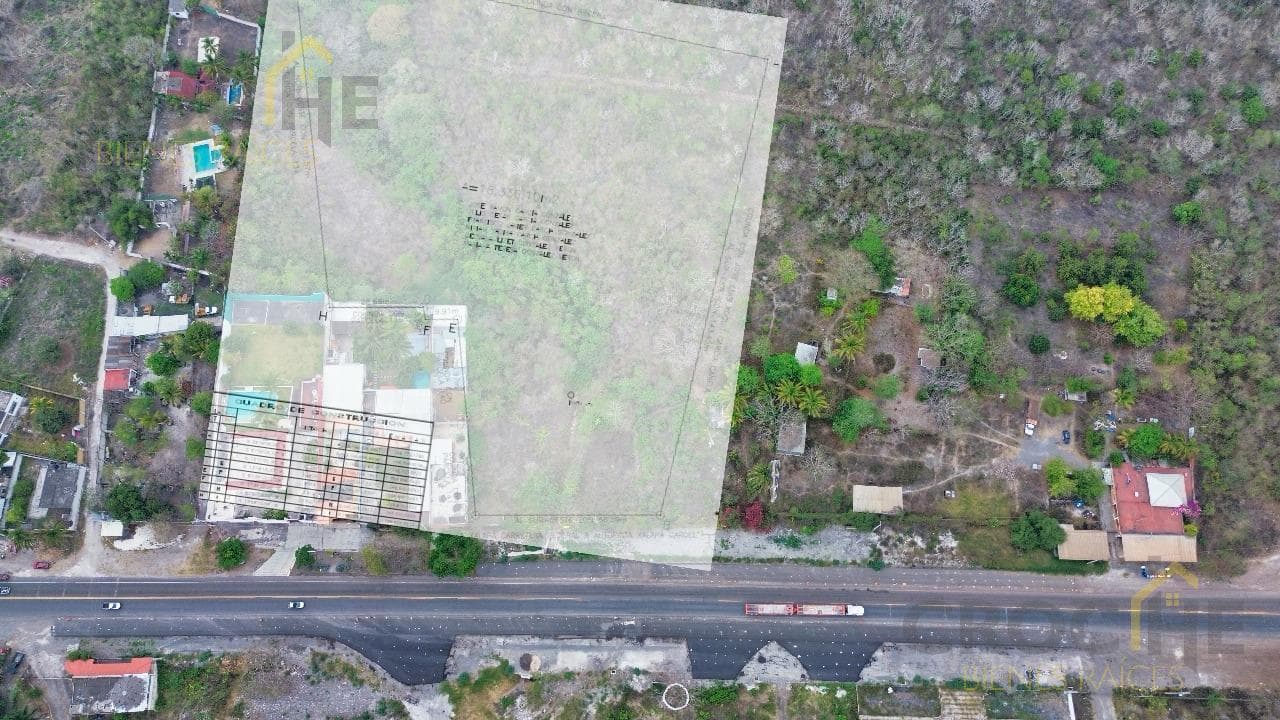 Land for Sale Along the Road in the Municipality of Palo Gacho, Veracruz