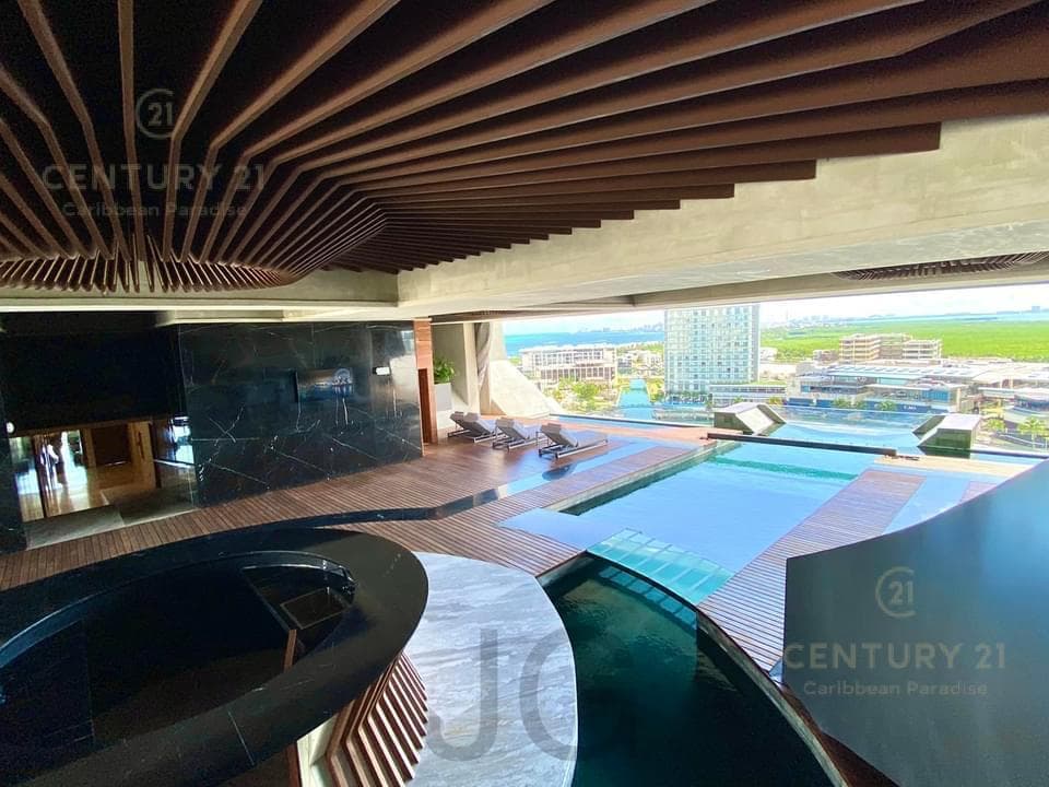 Departamento en venta en Shark Tower con vista al mar y a Puerto Cancún C4000