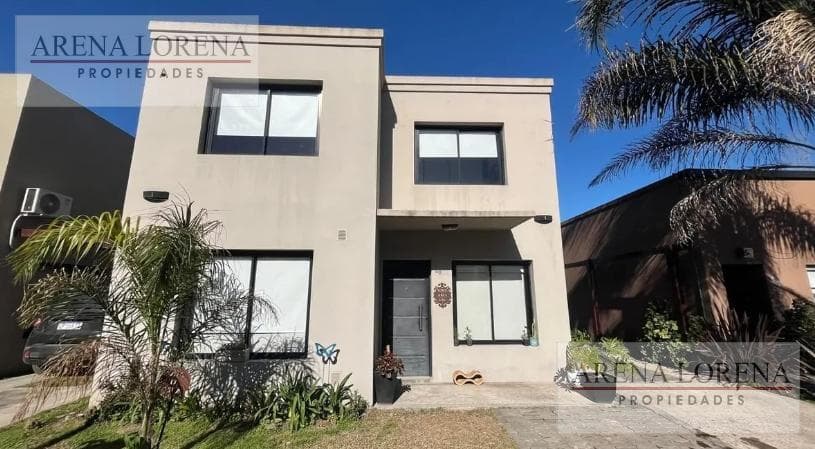 House for Sale: 4 Rooms, Haras Facundo