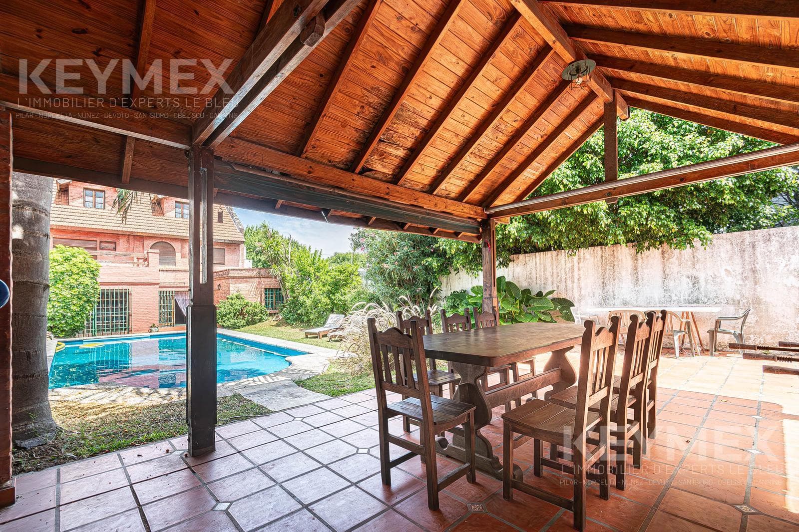 House for sale with a pool in the San Martín residential area