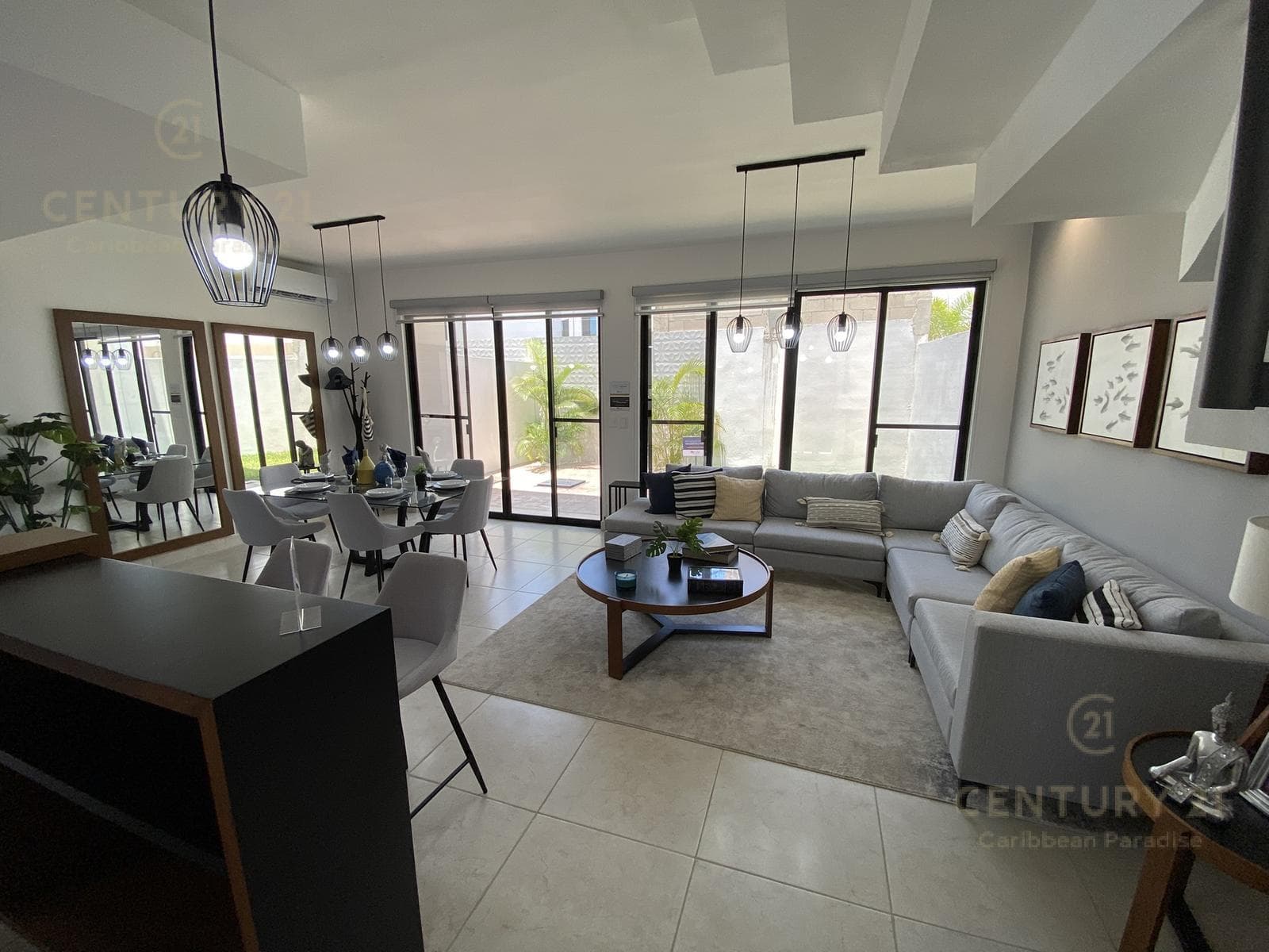 House for Sale in the SAYAB Residential Complex, Av. Huayacán C4001