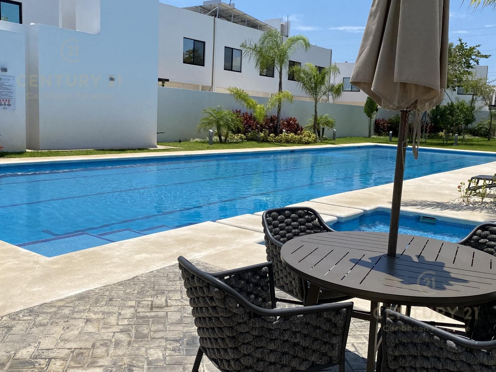 House for Sale in the SAYAB Residential Complex, Av. Huayacán C4001
