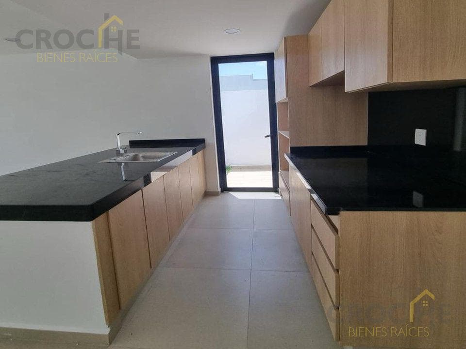 House in the Lomas de la Rioja Subdivision, Boca del Río, Veracruz