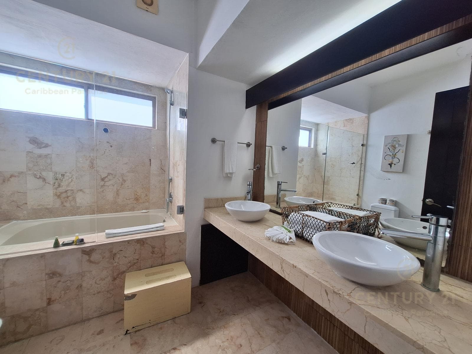 Se vende departamento de lujo 3 rec vista al mar Centro Playa Del Carmen P4391