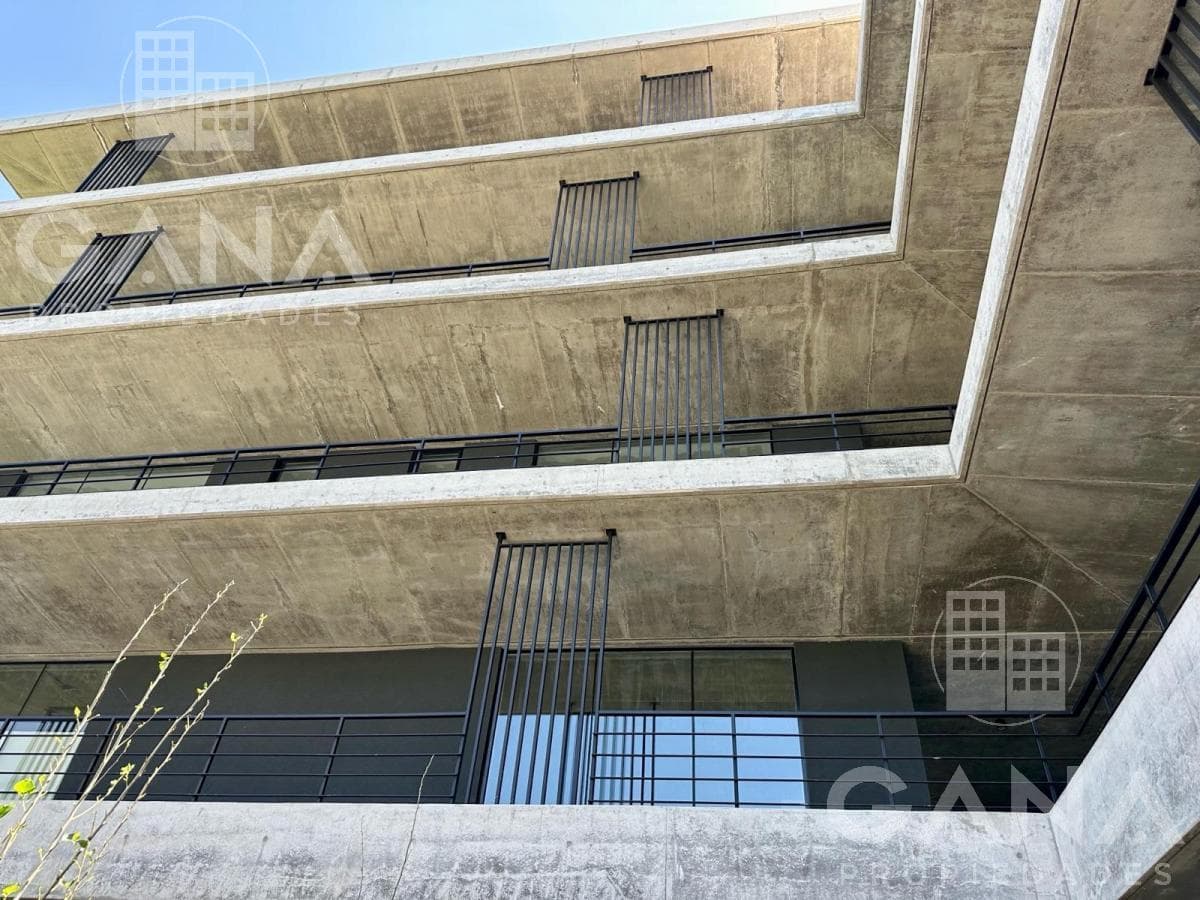Office for Sale in Fisherton with a garage. Newly Built. Available Immediately