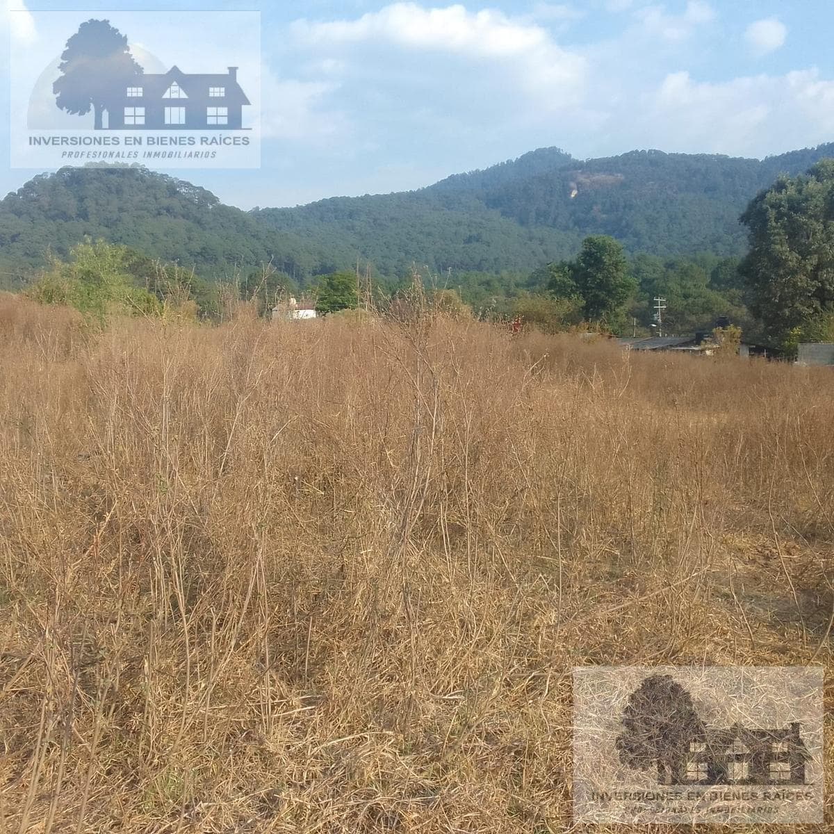 Land for Sale in the Old Houses Neighborhood in Valle de Bravo