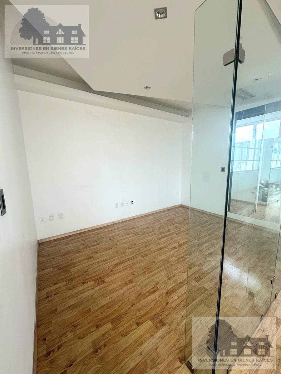 Office for Rent in the Most Strategic Area Between Toluca and Metepec on Av. Comonfort, Very Close to Tollocan—159 m²