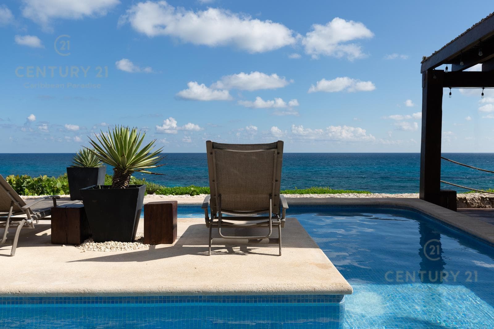 Departamento 3 Recámaras en Venta Frente al Mar | Isla Mujeres Cancún | C4014