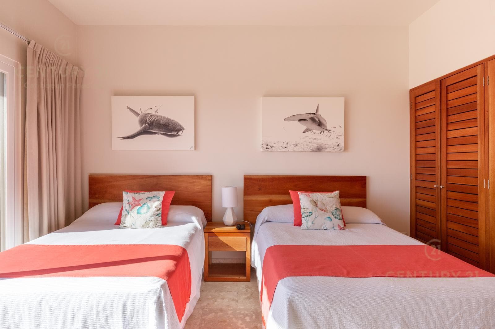 3-Bedroom Condo for Sale on the Beachfront | Isla Mujeres, Cancún | C4014