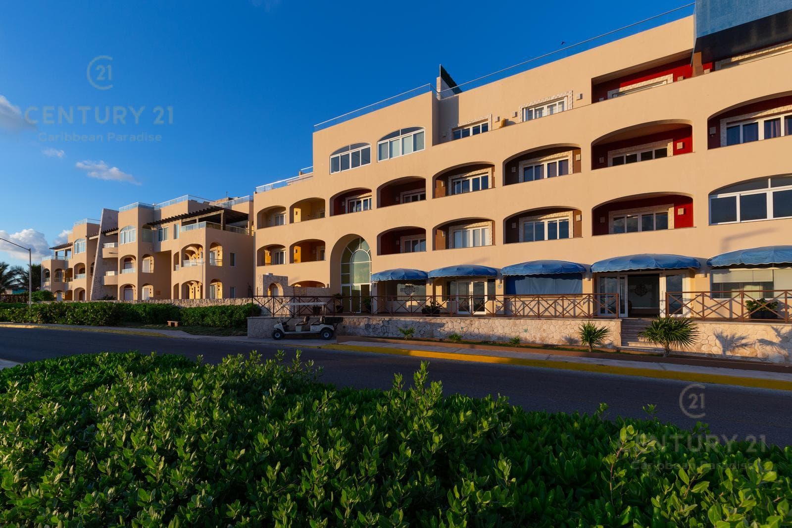 Departamento 3 Recámaras en Venta Frente al Mar | Isla Mujeres Cancún | C4014