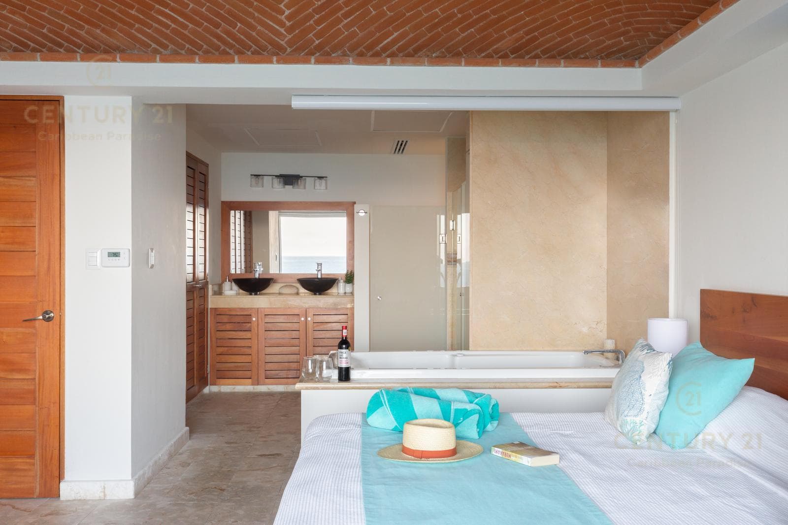 Departamento 3 Recámaras en Venta Frente al Mar | Isla Mujeres Cancún | C4014