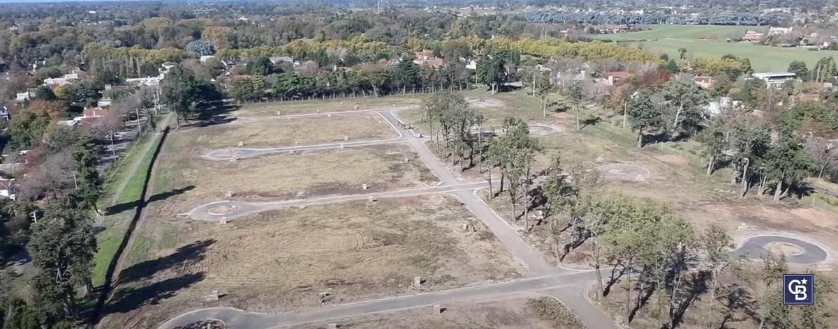 670 m² lot for sale, eligible for financing, in the La Estela Gated Community, Pilar