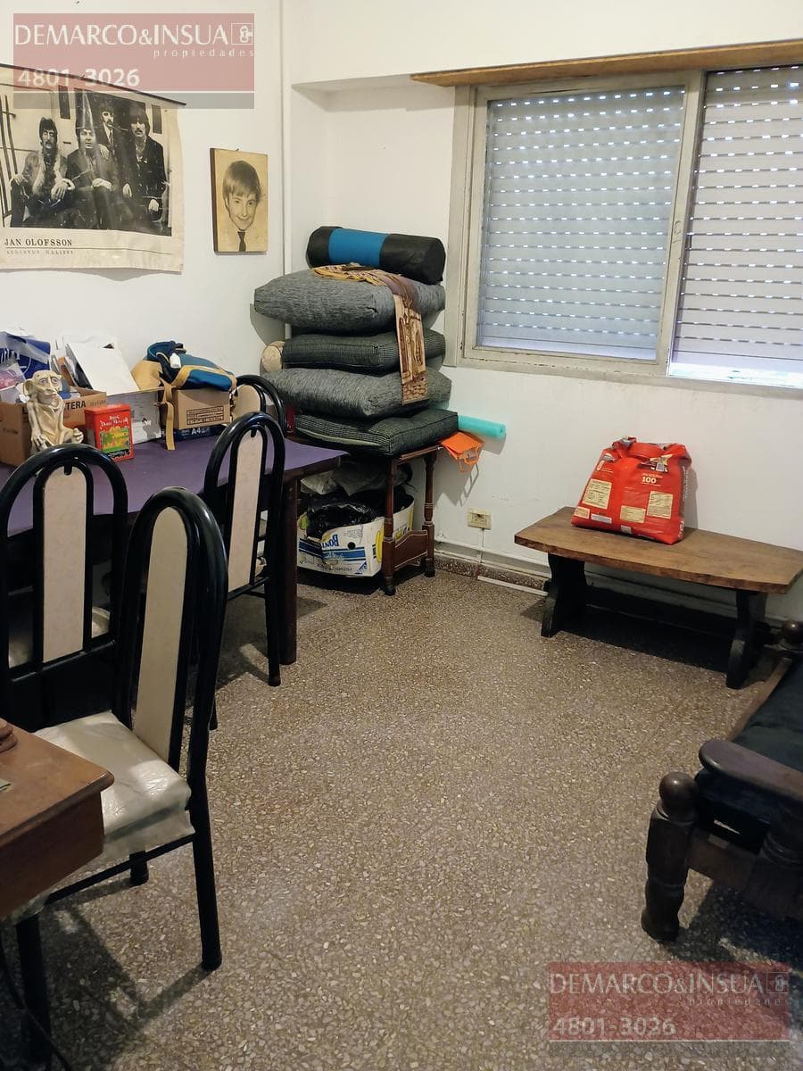 For Sale: Studio Apartment with Garage in Parque Patricios