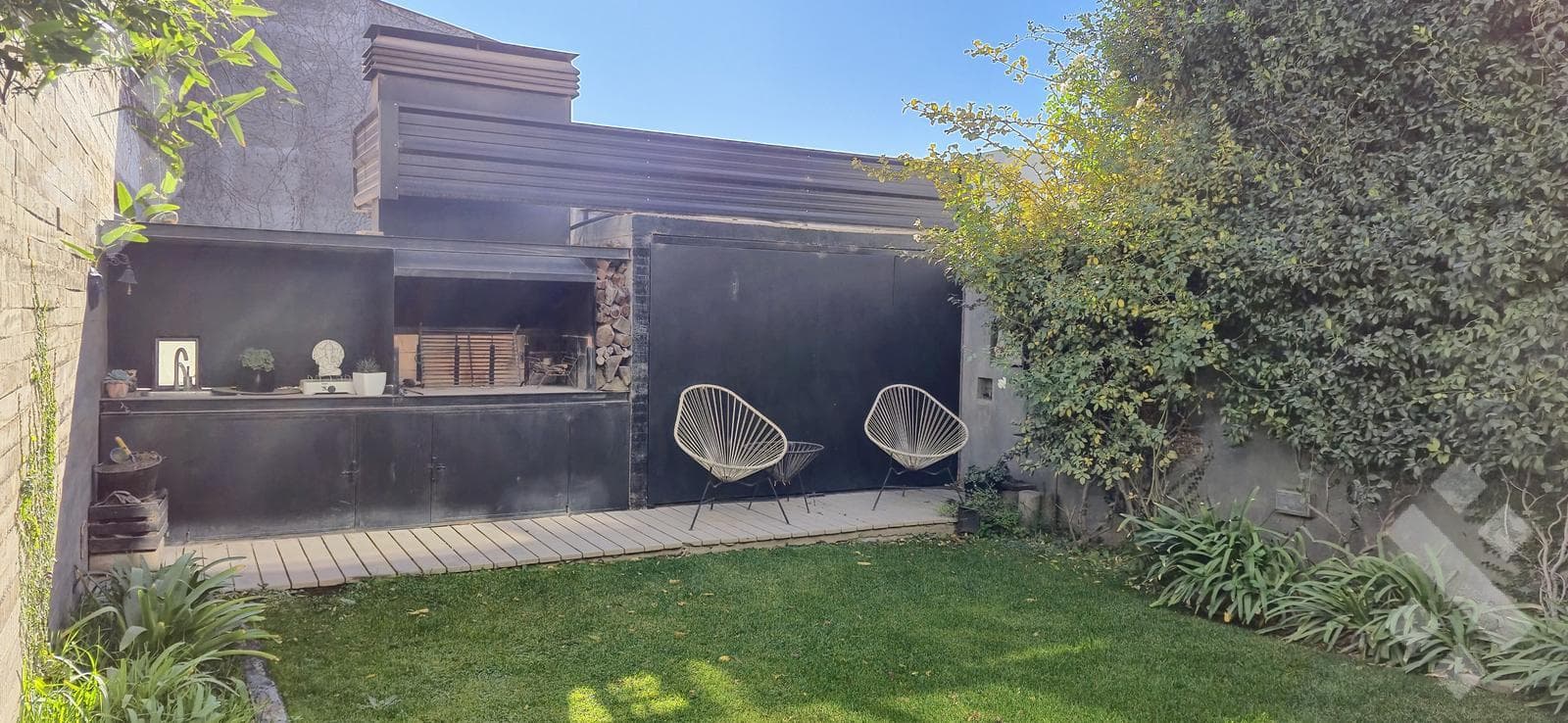 For Sale: Designer Duplex with High-End Finishes / Los Tordos Neighborhood, Cipolletti / 3 bedrooms / Financing Available