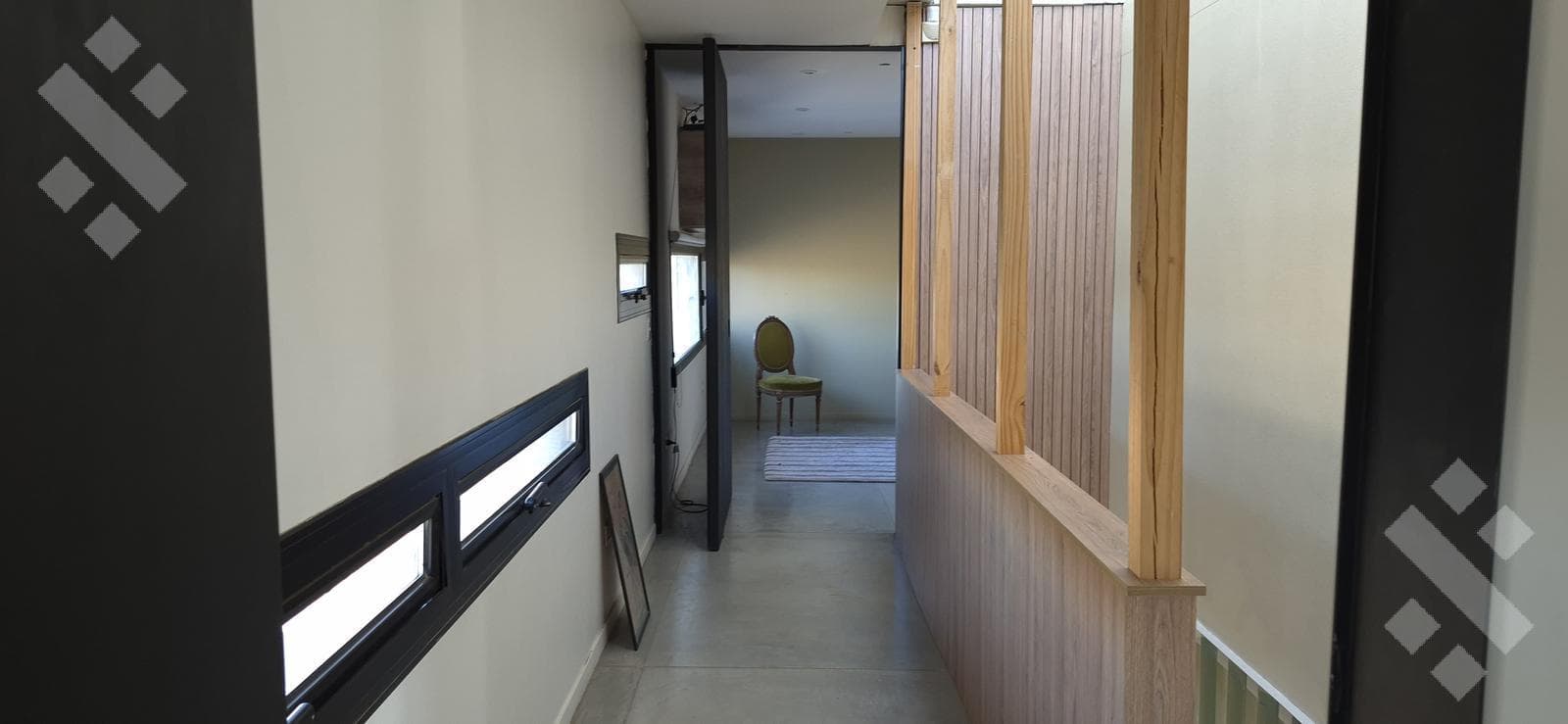 For Sale: Designer Duplex with High-End Finishes / Los Tordos Neighborhood, Cipolletti / 3 bedrooms / Financing Available