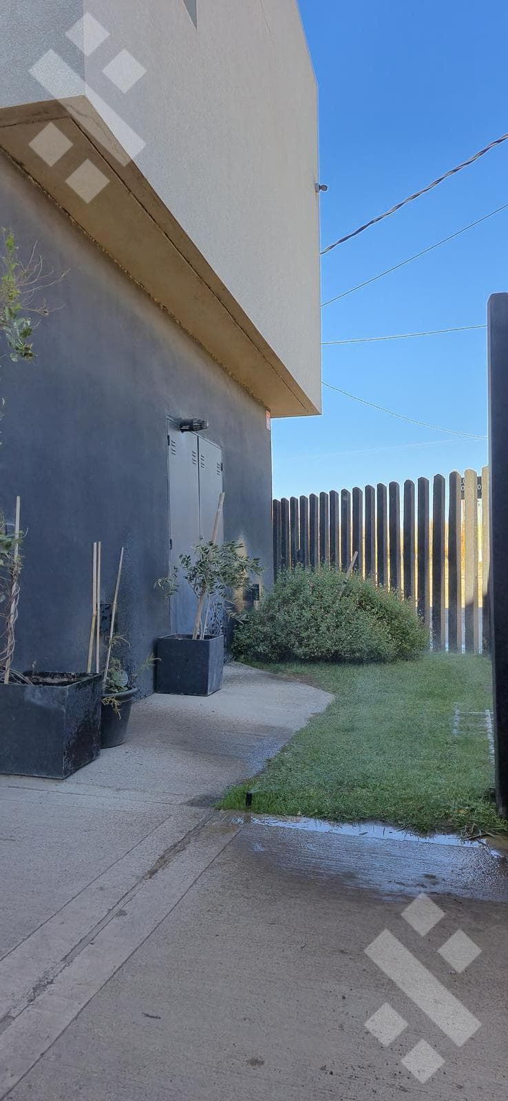 For Sale: Designer Duplex with High-End Finishes / Los Tordos Neighborhood, Cipolletti / 3 bedrooms / Financing Available