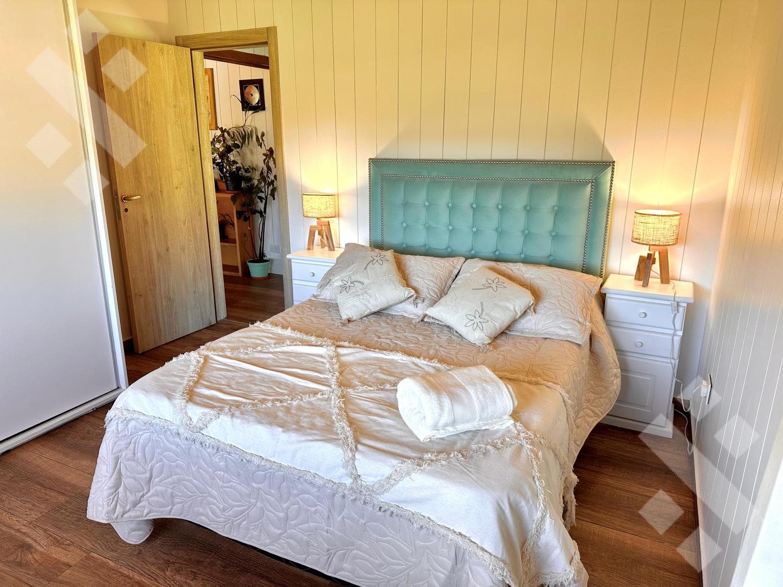 For Sale: 3-Bedroom House - Mortgage Eligible - Peñon del Lolog Neighborhood - San Martín de los Andes, Neuquén