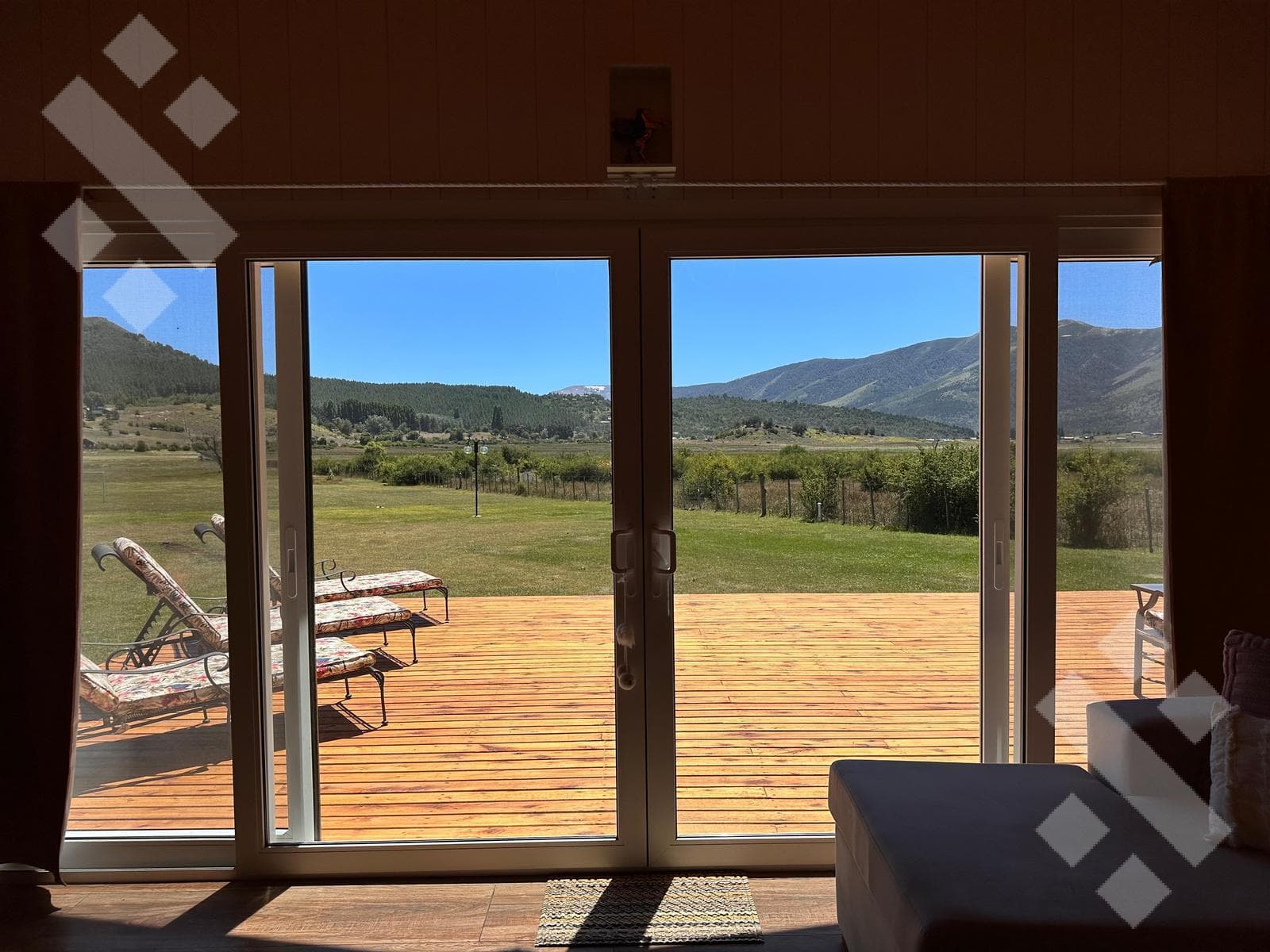 For Sale: 3-Bedroom House - Mortgage Eligible - Peñon del Lolog Neighborhood - San Martín de los Andes, Neuquén