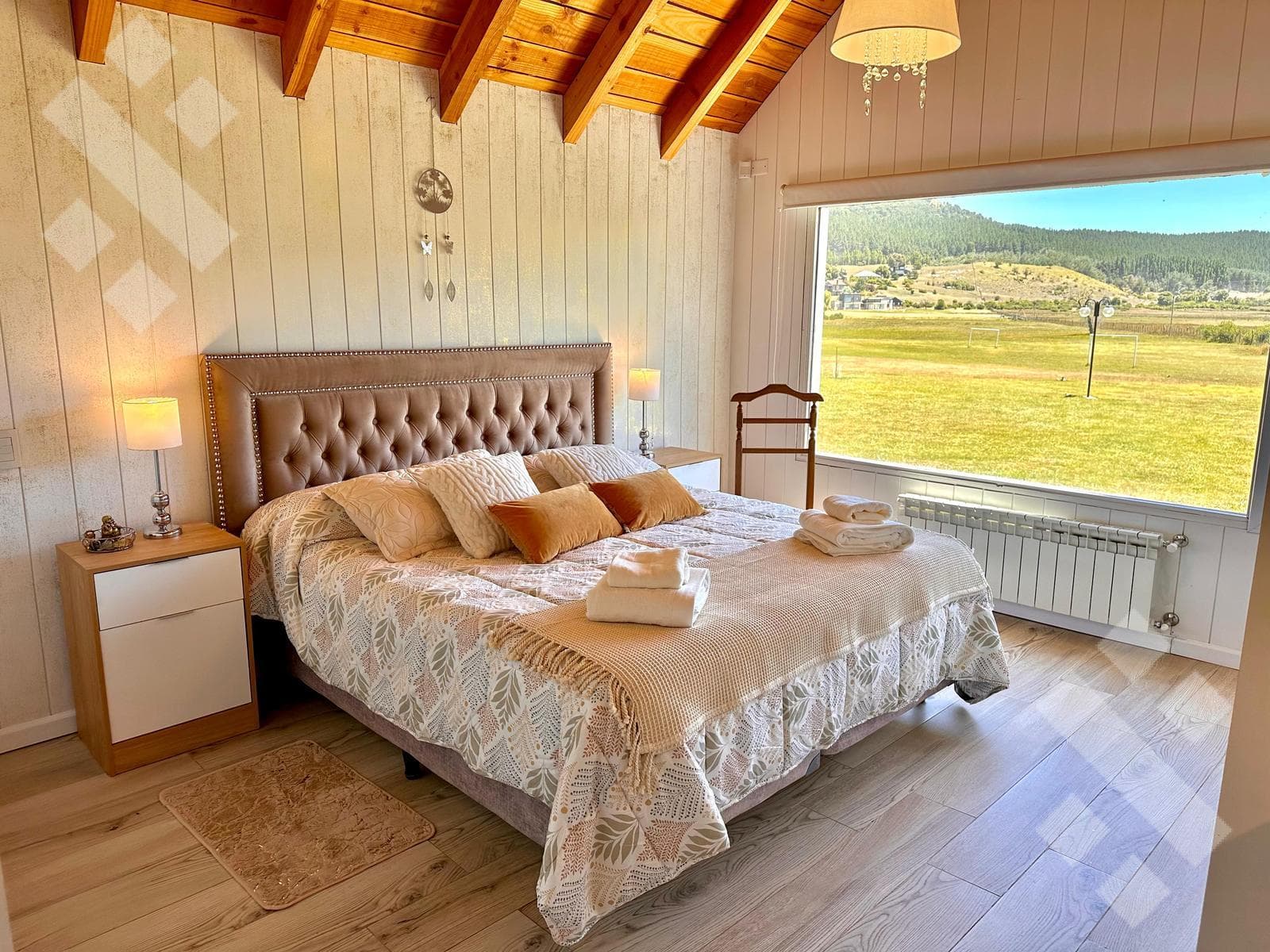 For Sale: 3-Bedroom House - Mortgage Eligible - Peñon del Lolog Neighborhood - San Martín de los Andes, Neuquén