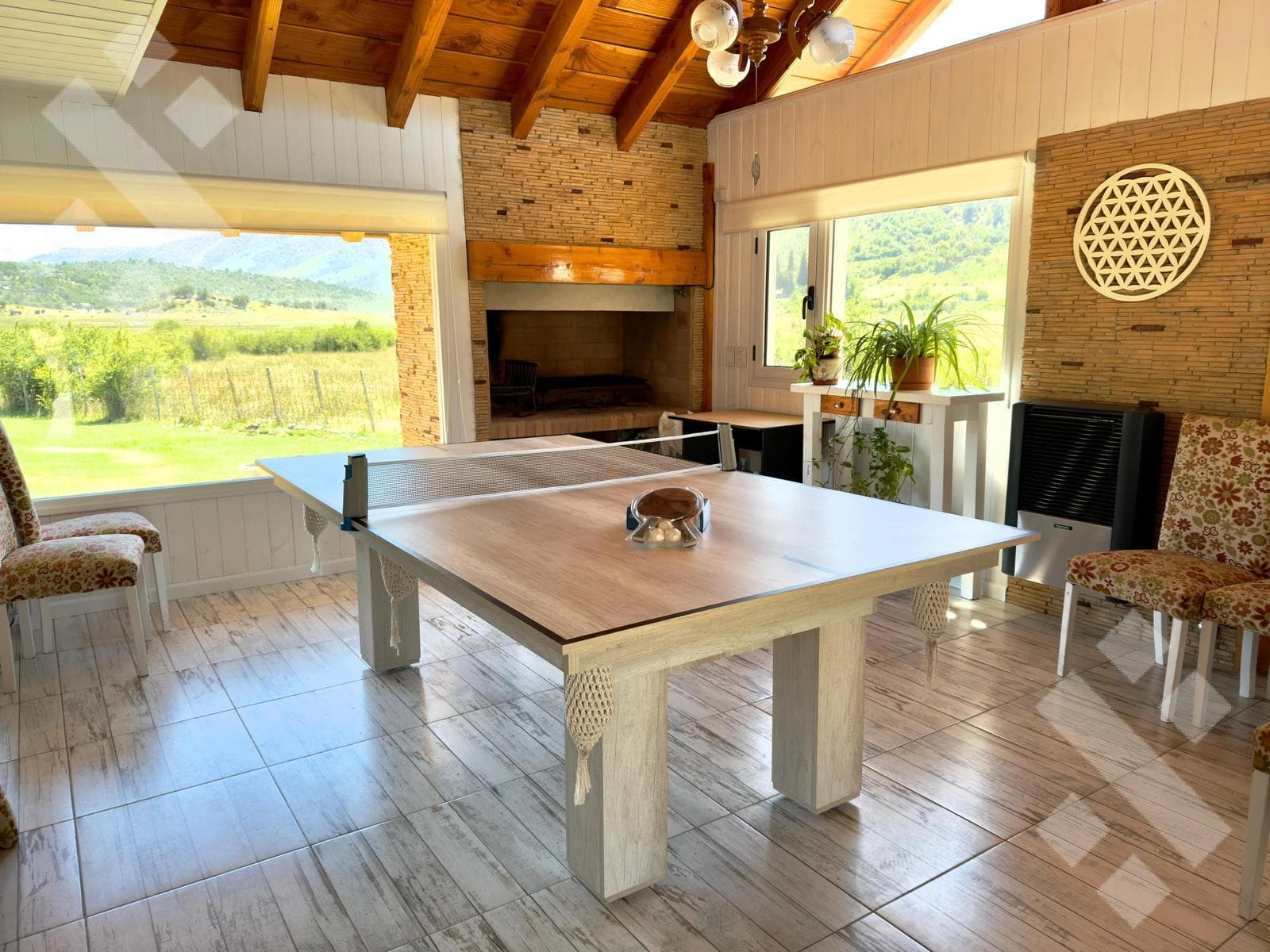 For Sale: 3-Bedroom House - Mortgage Eligible - Peñon del Lolog Neighborhood - San Martín de los Andes, Neuquén