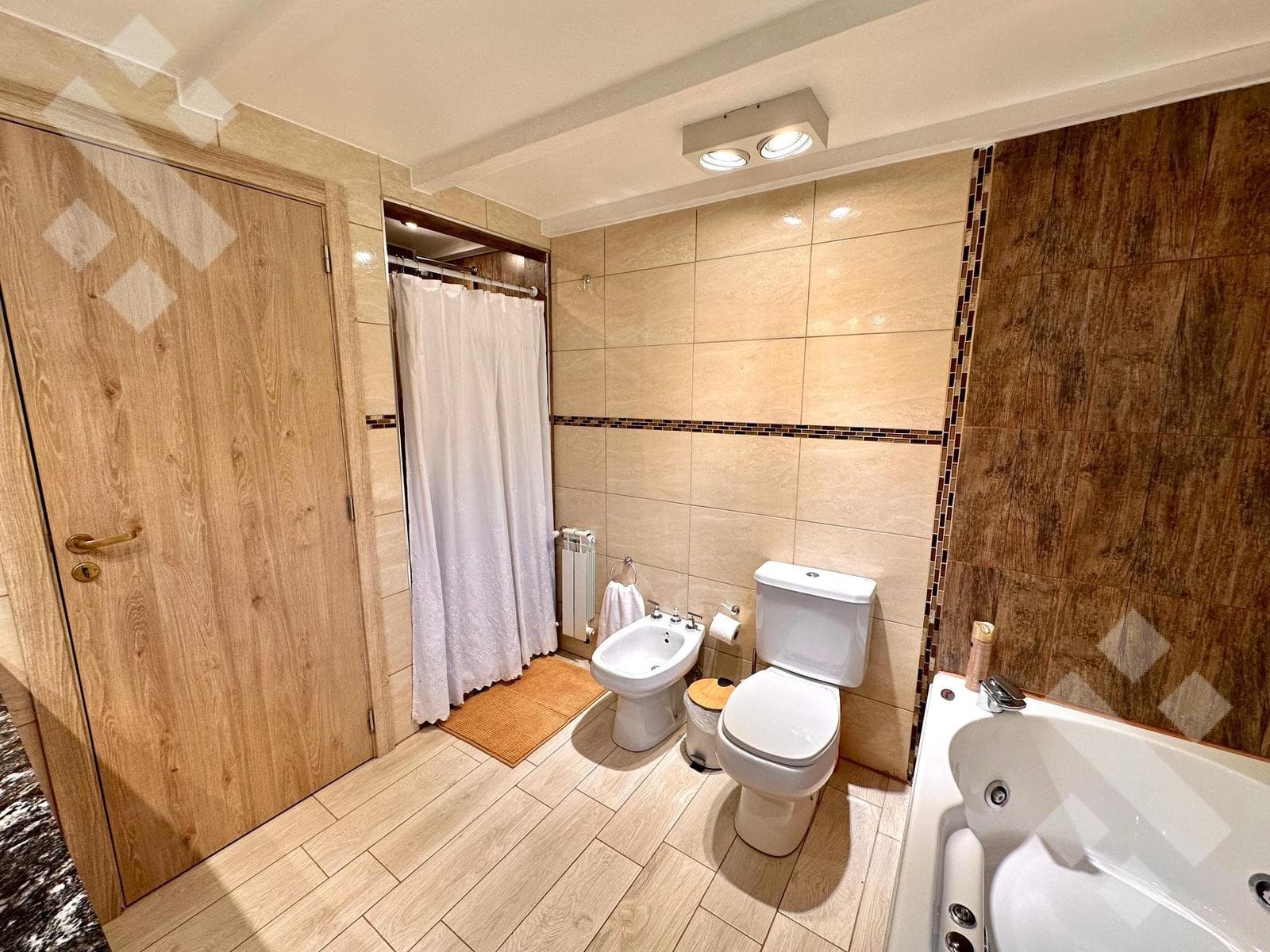 For Sale: 3-Bedroom House - Mortgage Eligible - Peñon del Lolog Neighborhood - San Martín de los Andes, Neuquén