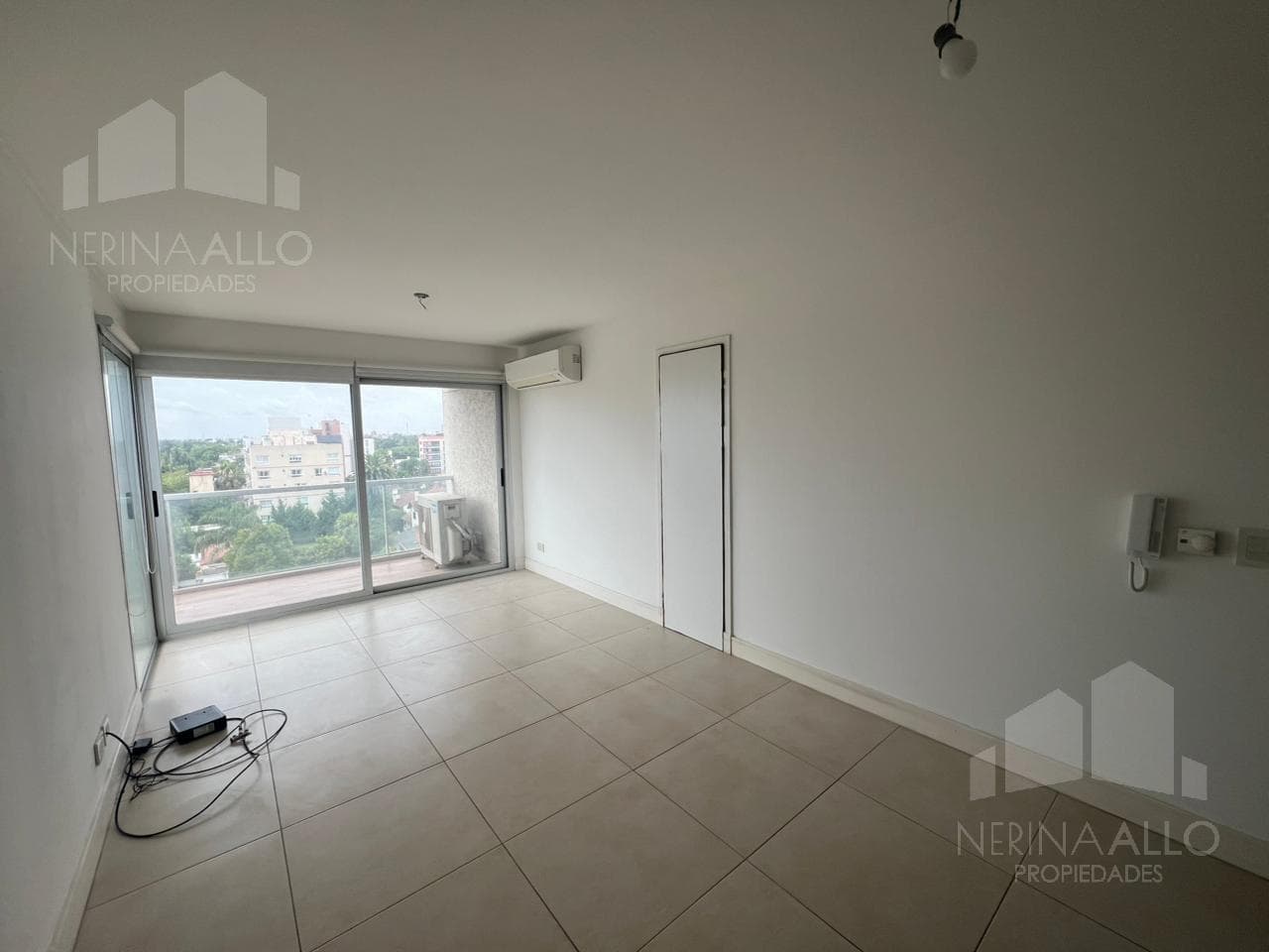3-ROOM APARTMENT FOR SALE WITH GARAGE IN NORTH ITUZAINGO, DURBAN OLAZABAL
