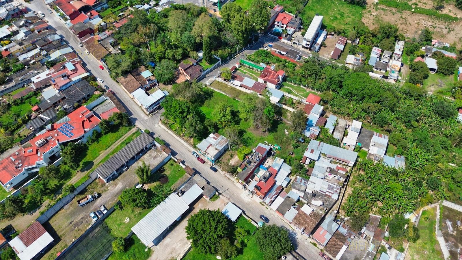 Corner lot for sale in downtown Xico, Veracruz