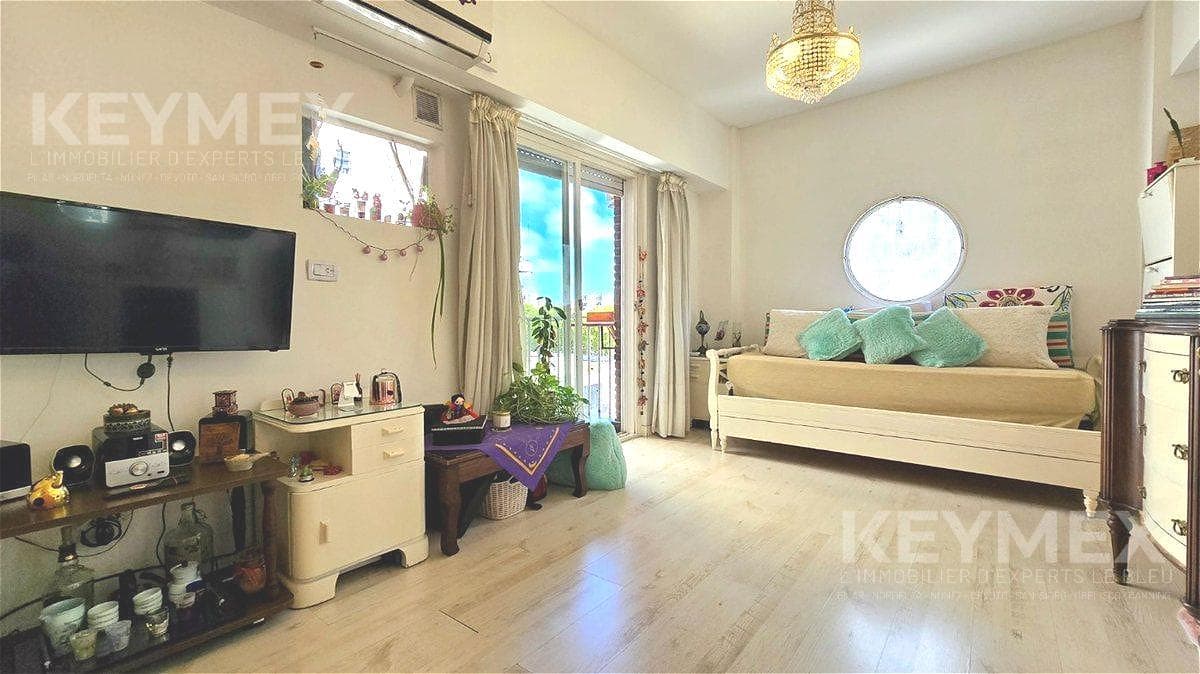 Fray Justo Santa Maria de ORO 2300 - Studio Apartment with Parking Space, Excellent Location, Lots of Light!