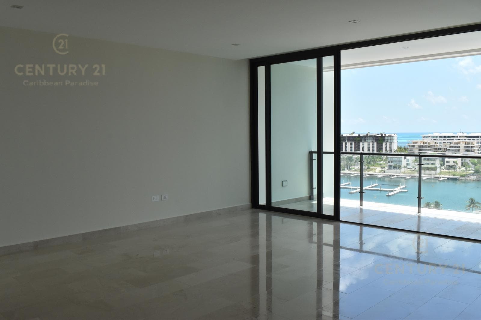 Exclusive apartment for sale on the 10th floor at Blume Puerto Cancún, Unit C4022