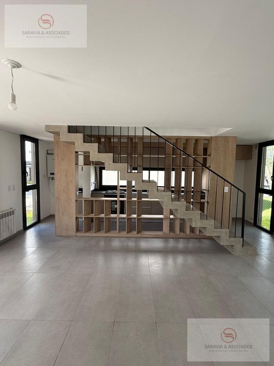 House for Sale, 3 Bedrooms, La Escondida