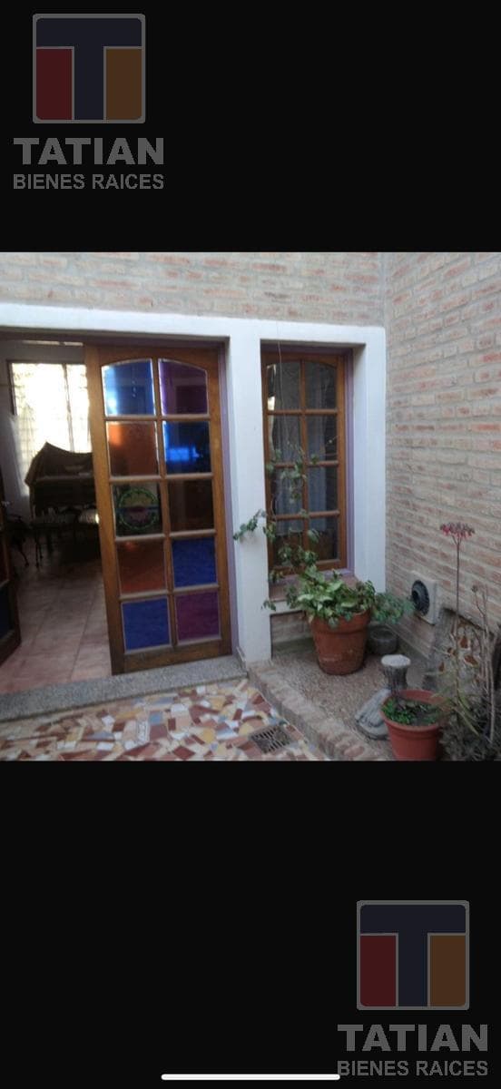 2-Bedroom House in the Heart of Lower Palermo