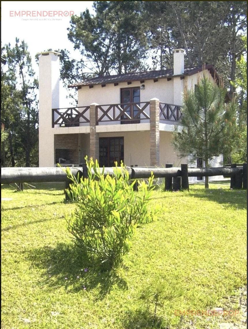 Dos casas de dos plantas