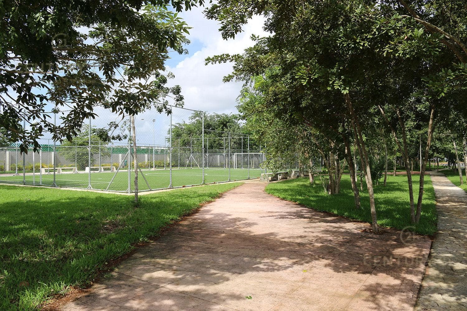 Casa 3 Recamaras en Venta en Jardines del Sur Cancun | C4025