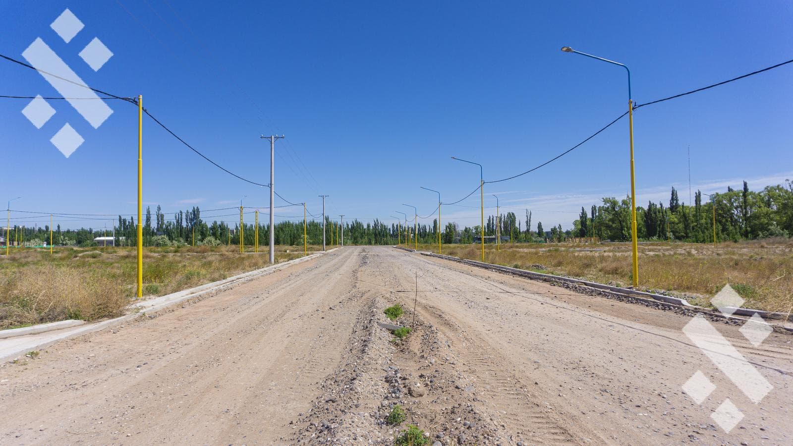 For Sale: 600 m² Lot Suitable for Development - Prima Terra - Centenario