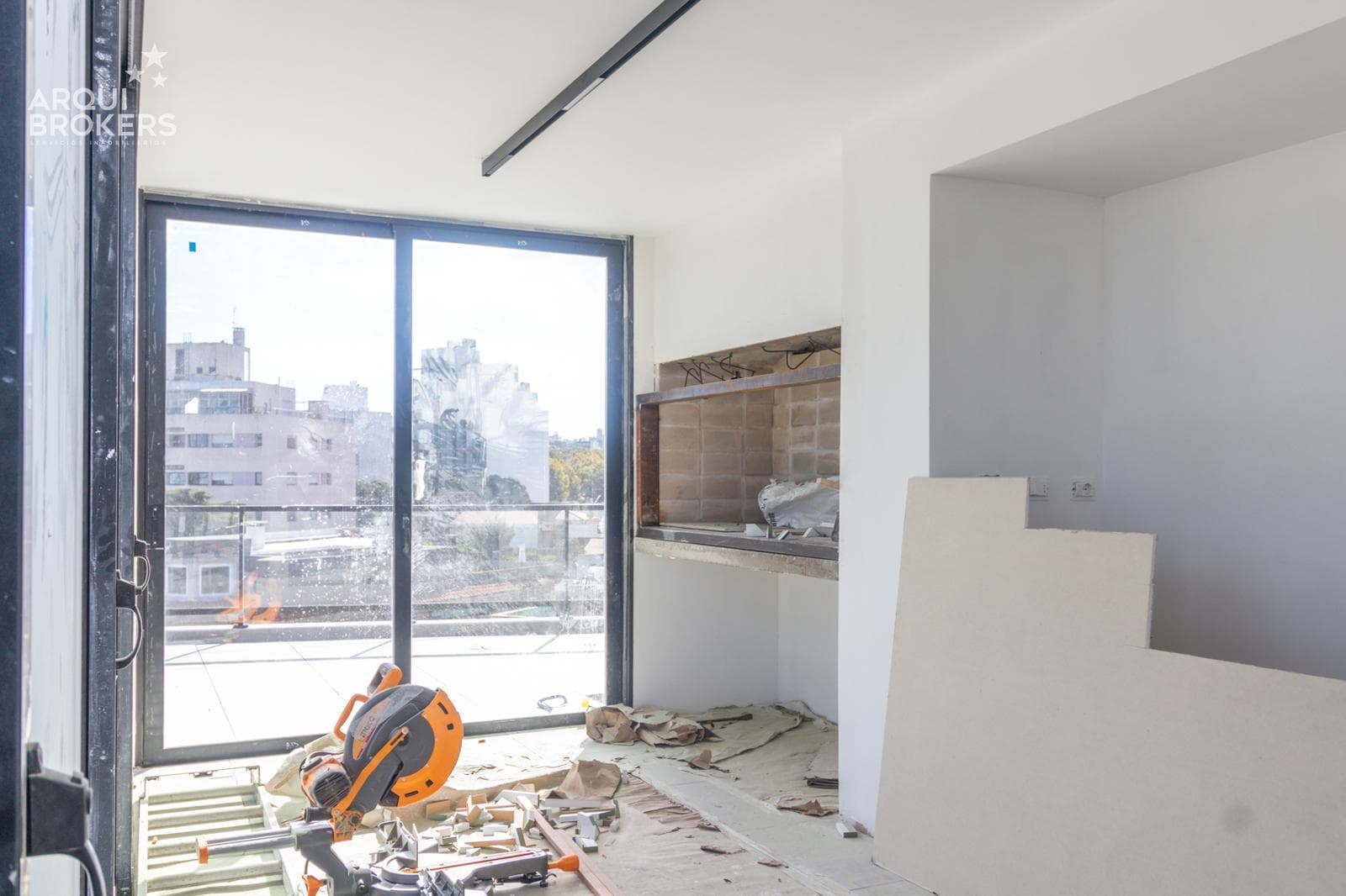 One-Bedroom Apartment for Sale in Parque Rodó - 004