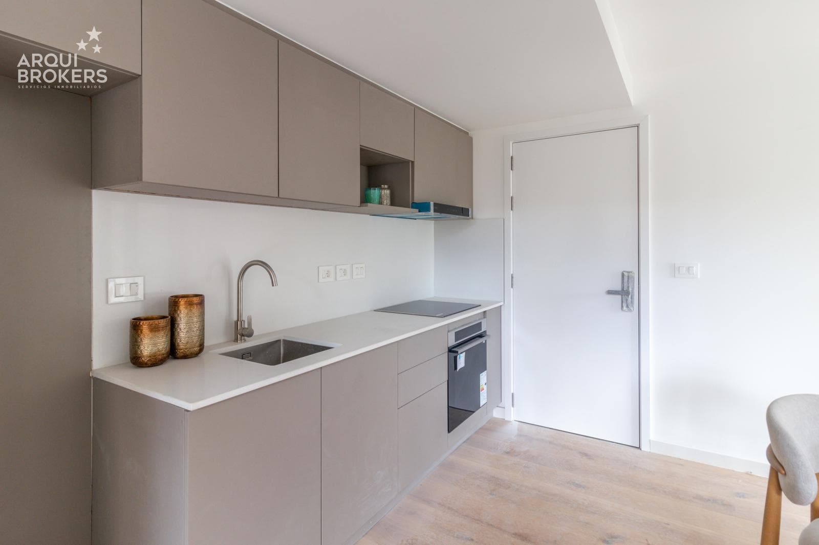 One-Bedroom Apartment for Sale in Parque Rodó - 203