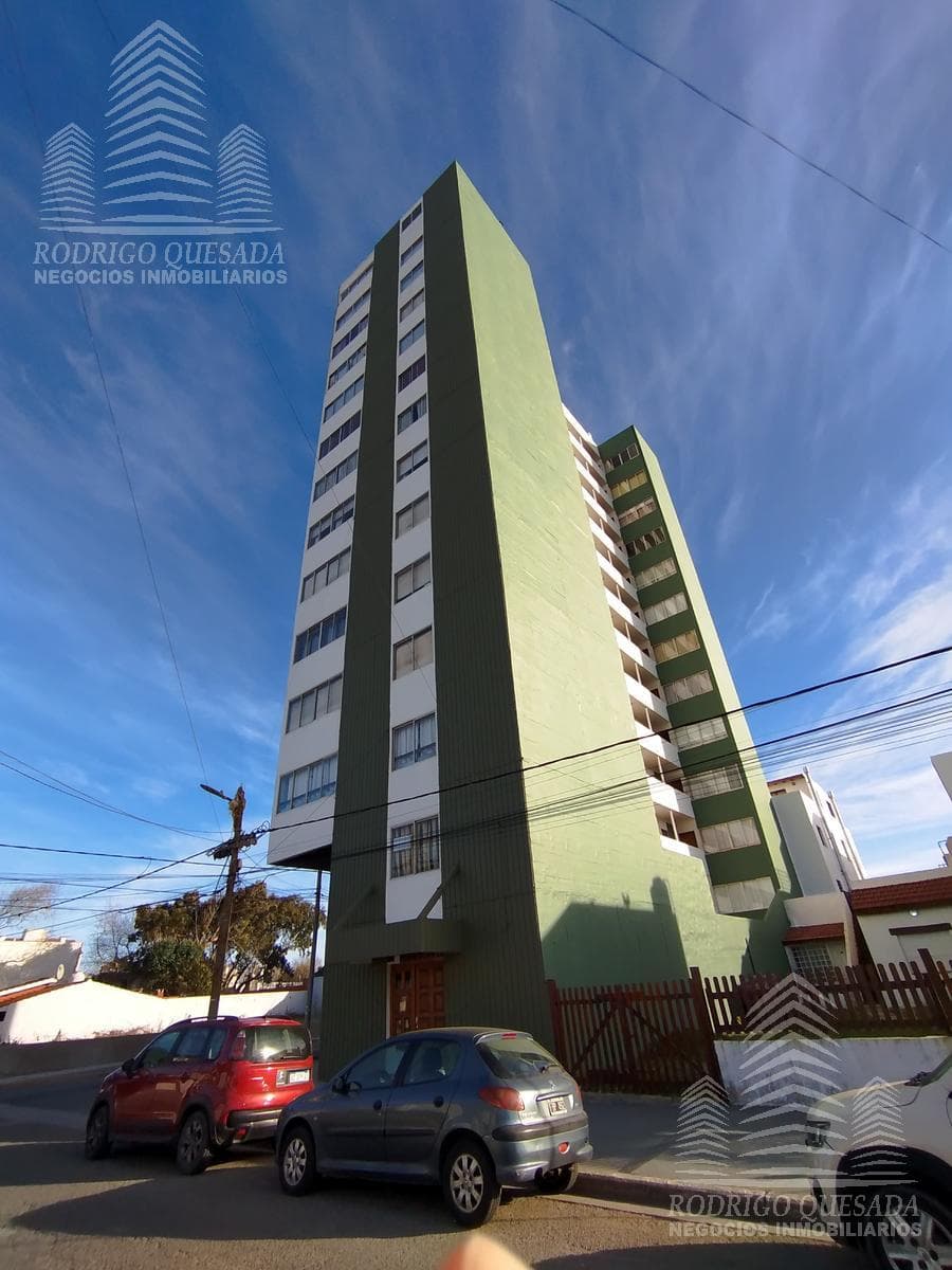 Studio apartment in a great location!!